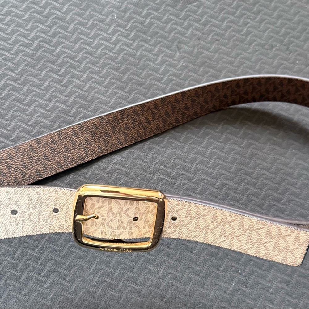 Michael Kors Reversible Logo-Print Women's Belt with Gold Buckle - Picture 2 of 4